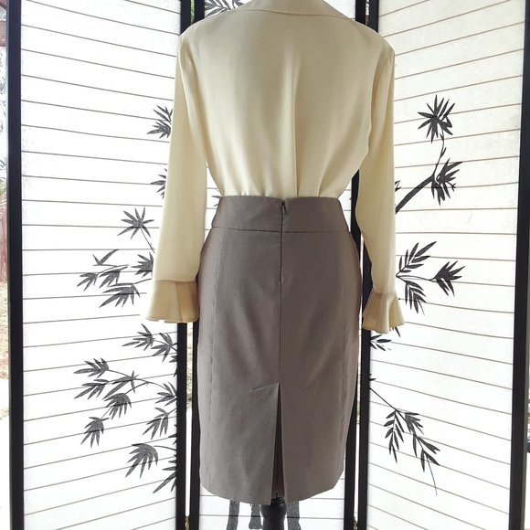 NY & Co Light Gray Double Box Pleat Pencil Skirt - Picture 6 of 14